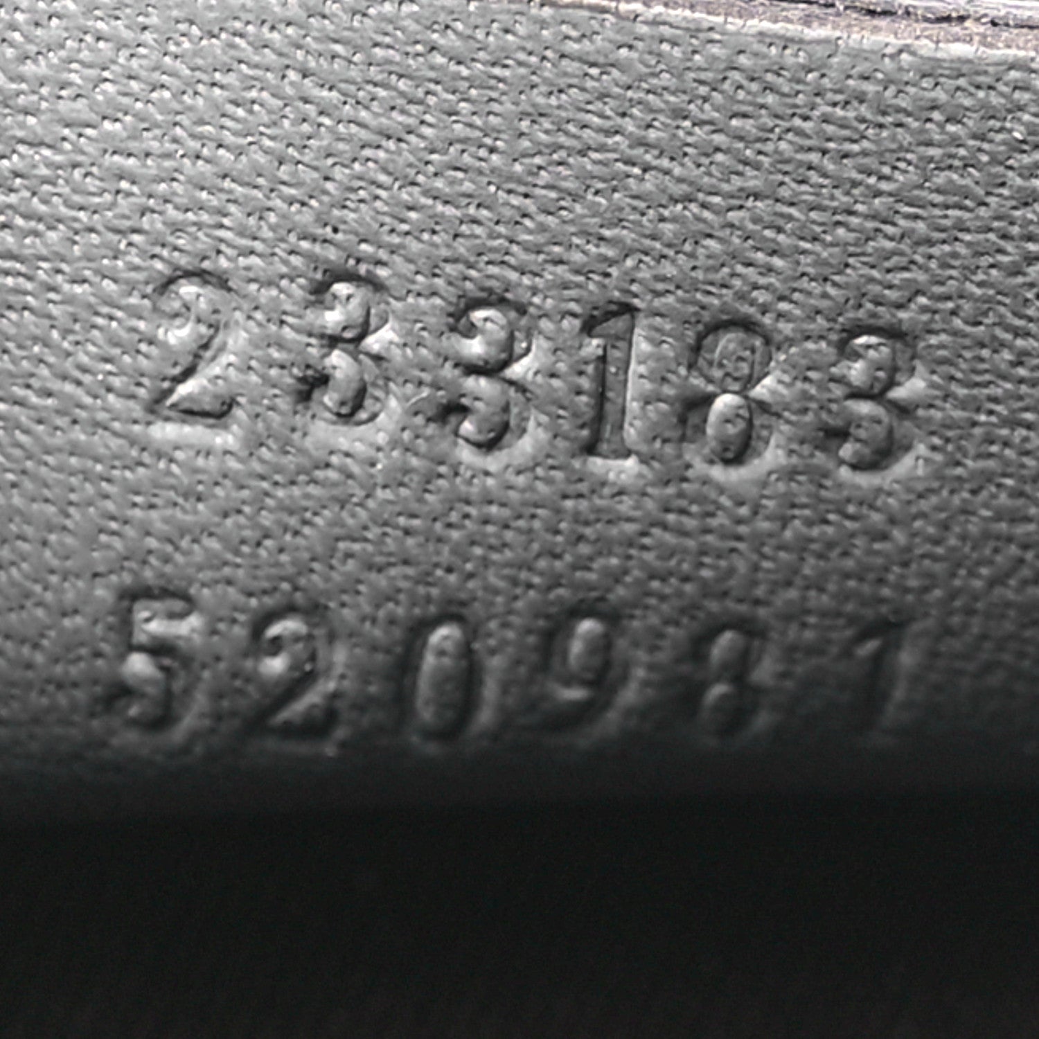 Gucci GG Supreme Monogram Key Case Ecru Grigio 7 of 7