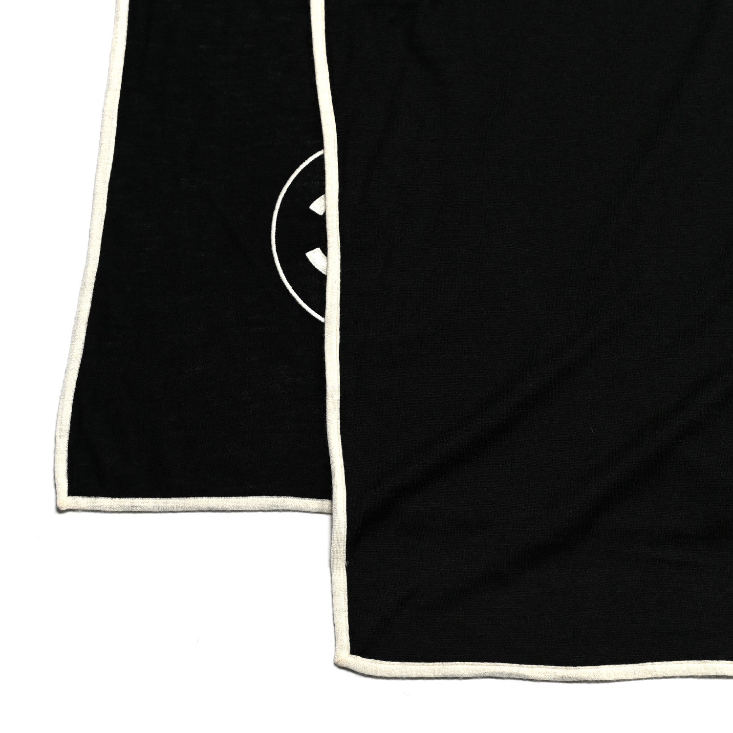 Chanel Cashmere Silk CC Logo Stole Black White 3 of 4