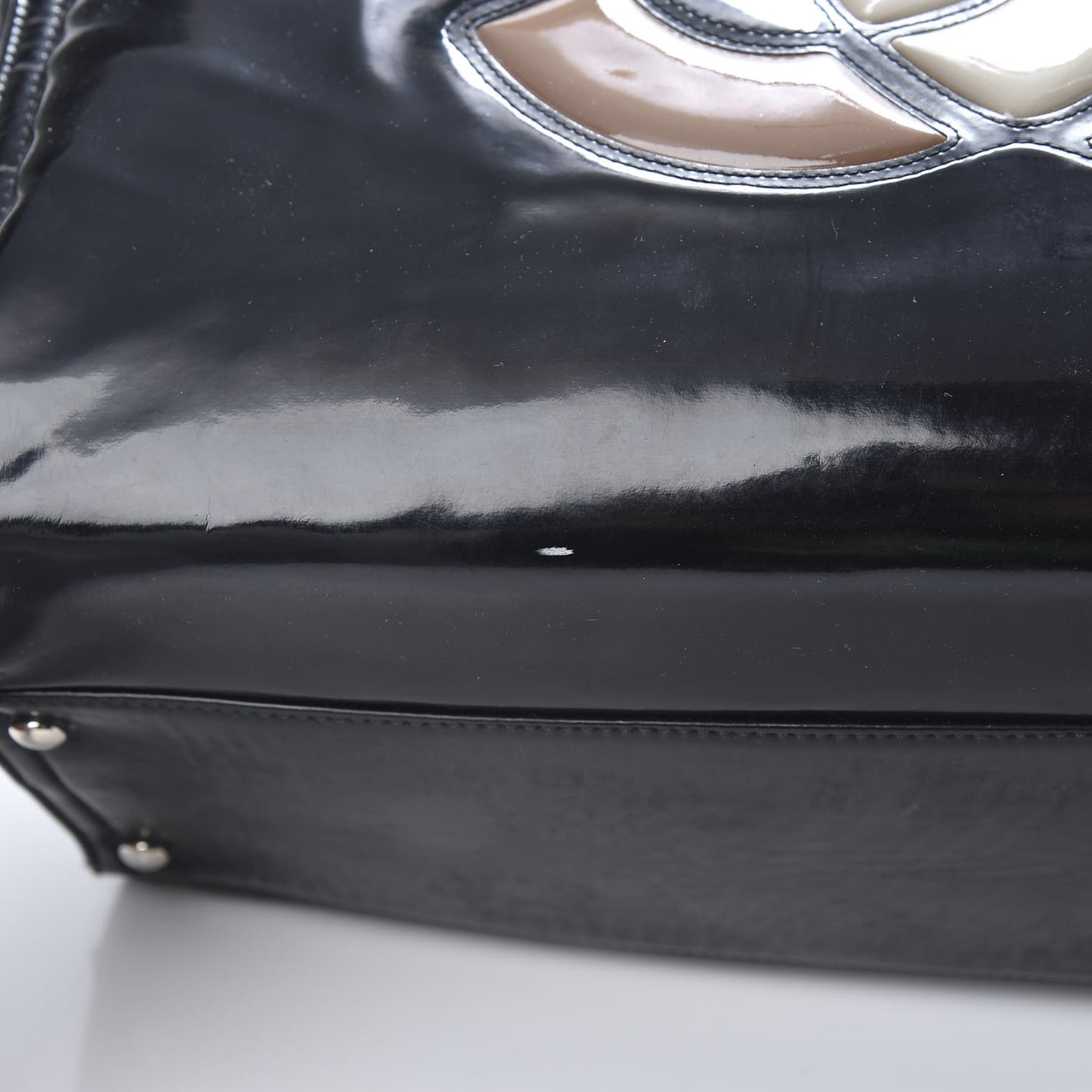 Vinyl Lipstick Ligne Tote Black