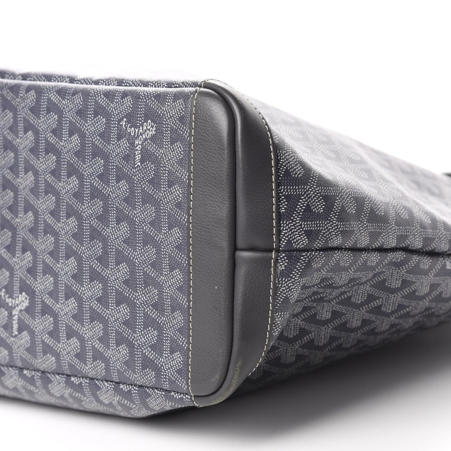 Goyardine Artois MM Grey