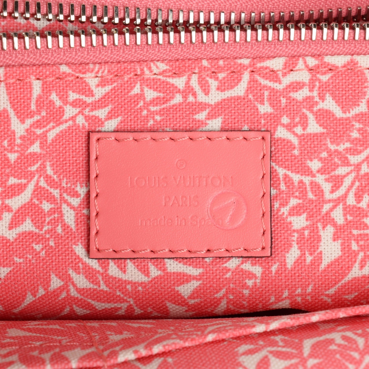 Louis Vuitton Toile Articles De Voyage Cabas MM Corail 6 of 7