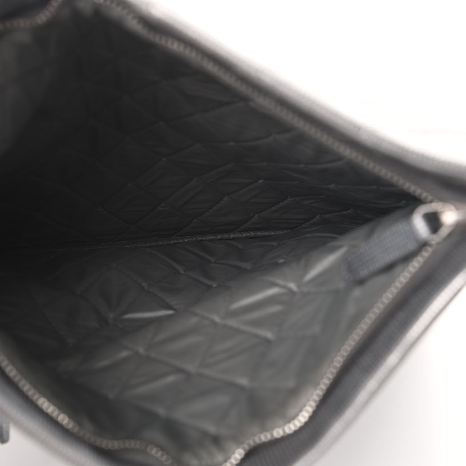Chanel Metallic Calfskin Quilted Pixel Effect CC Beauty Clutch Silver 5 of 9
