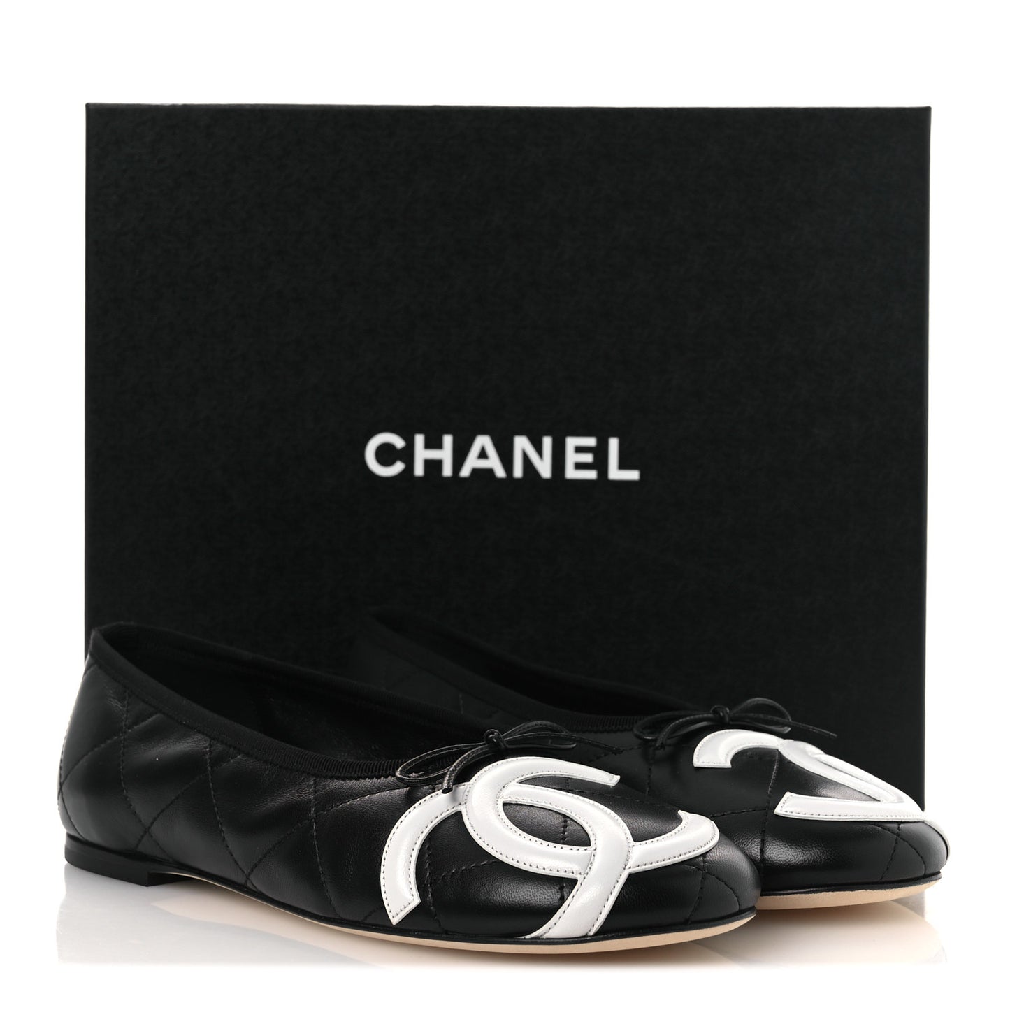 Lambskin Quilted CC Cambon Ballet Flats 41 Black White
