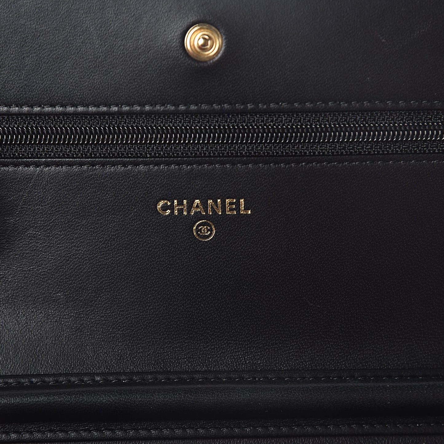 Lambskin Quilted Wallet On Chain WOC Black