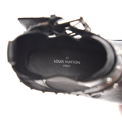 Louis Vuitton Grained Calfskin Monogram Discovery Flat Ankle Boots 37 7 of 8
