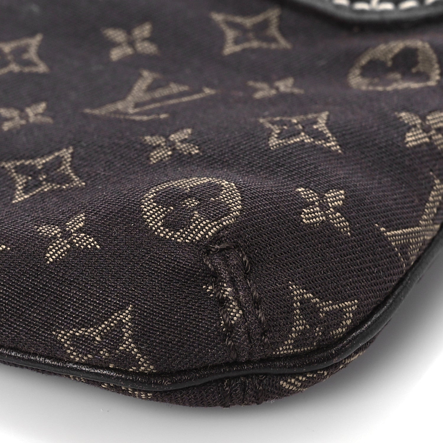 Louis Vuitton Monogram Idylle Mini Pochette Accessories Fusain 8 of 8