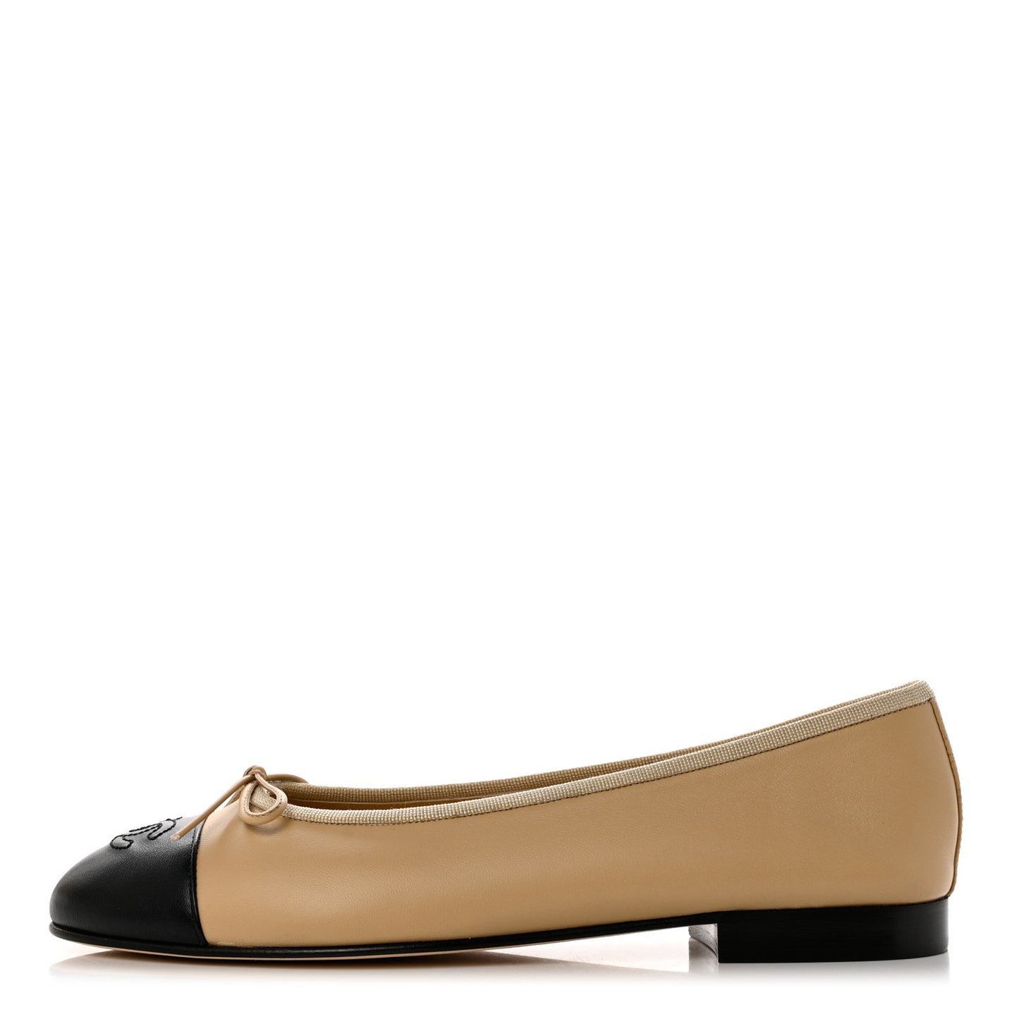 Lambskin Cap Toe CC Ballerina Flats 39 Beige Black