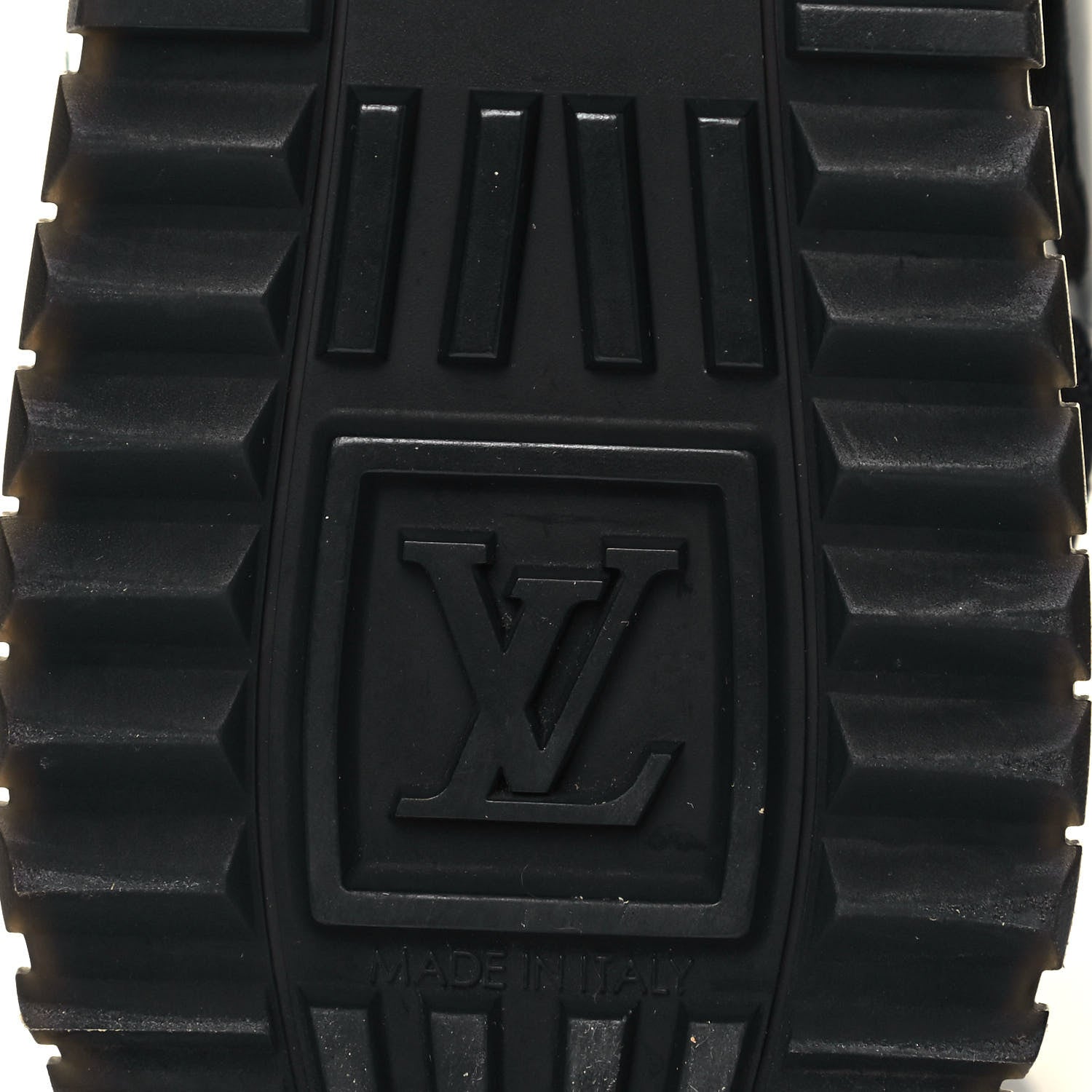 Louis Vuitton Suede Monogram Run Away Sneakers 40 Black 6 of 8