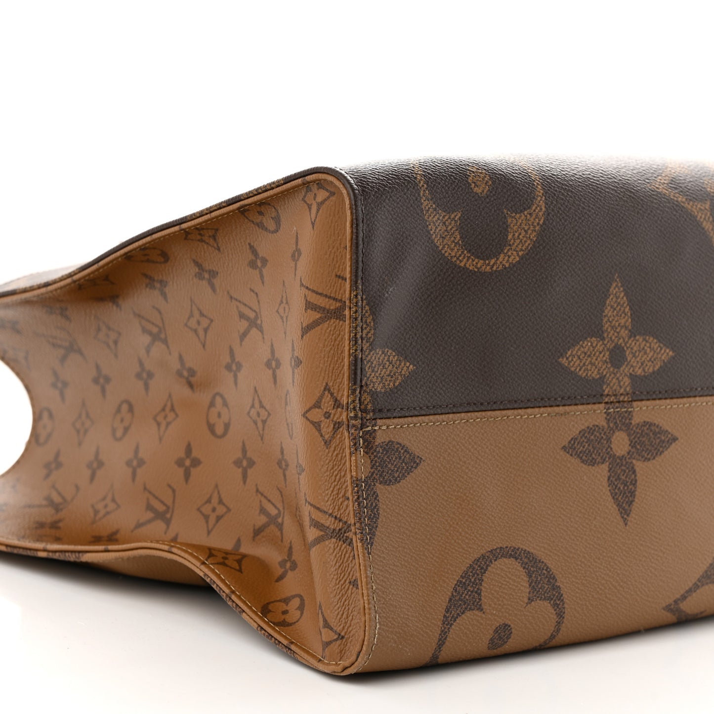 Reverse Monogram Giant Onthego GM