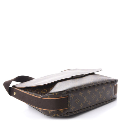 Louis Vuitton Monogram Beaubourg MM Messenger Bag 4 of 10