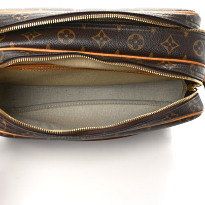 Louis Vuitton Monogram Reporter PM 7 of 11