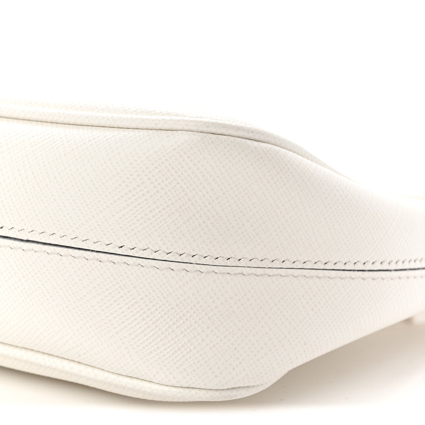 Saffiano Re-Edition 2005 Shoulder Bag White
