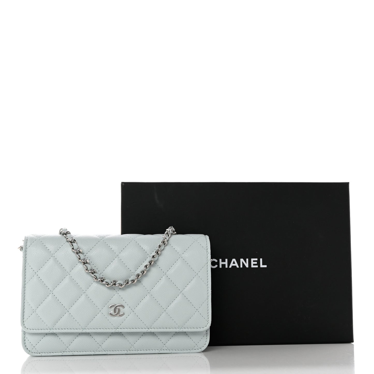 Caviar Quilted Wallet on Chain WOC Light Blue