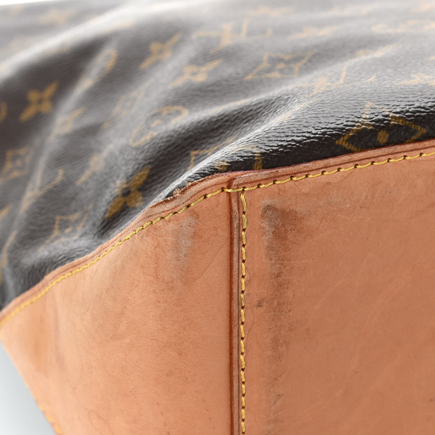 Louis Vuitton Monogram Cabas Mezzo 8 of 16