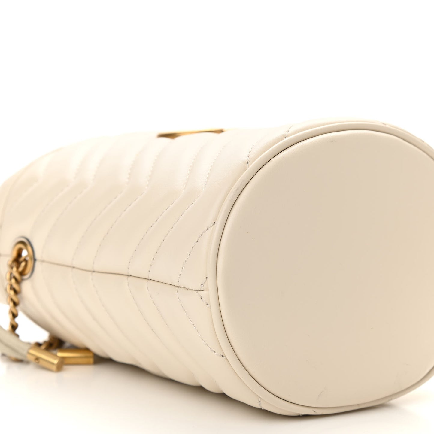 Calfskin Matelasse Mini GG Marmont 2.0 Bucket Bag White