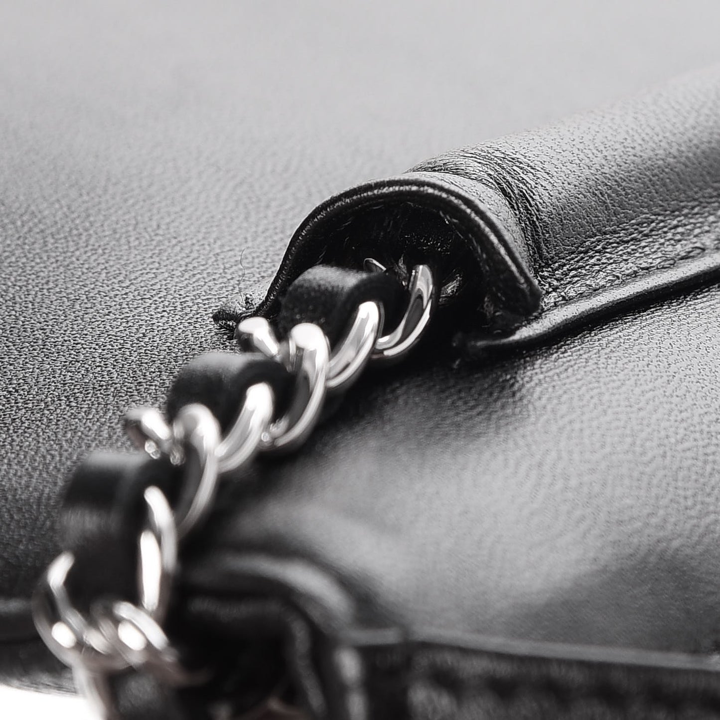 Lambskin Quilted Wallet On Chain WOC Black