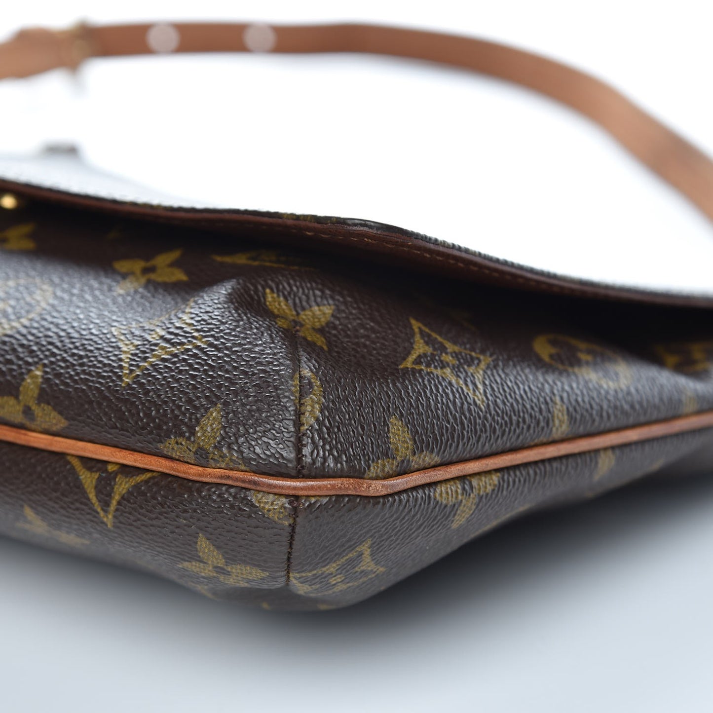 Monogram Musette Tango