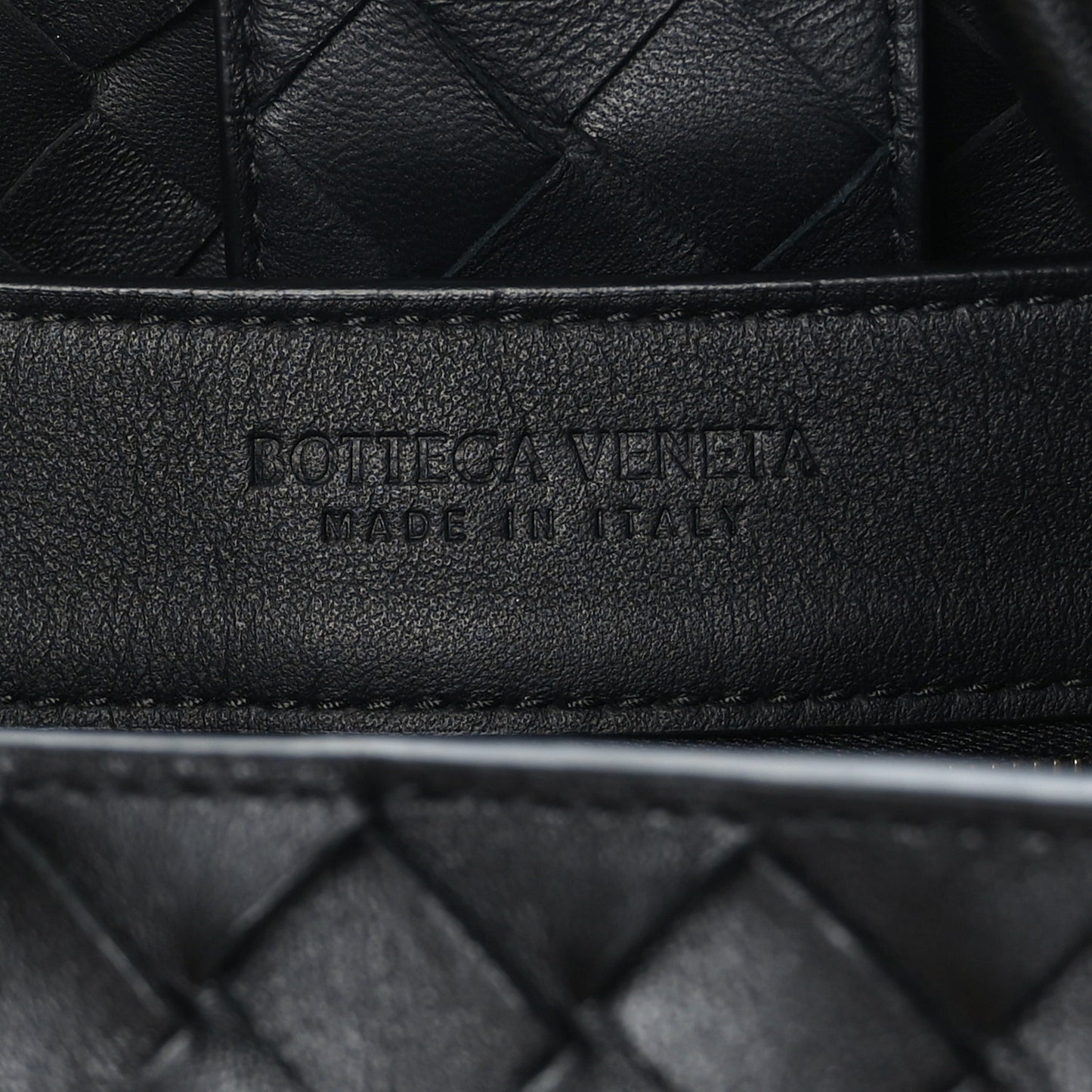 Nappa Intrecciato Medium Andiamo Shoulder Bag Black