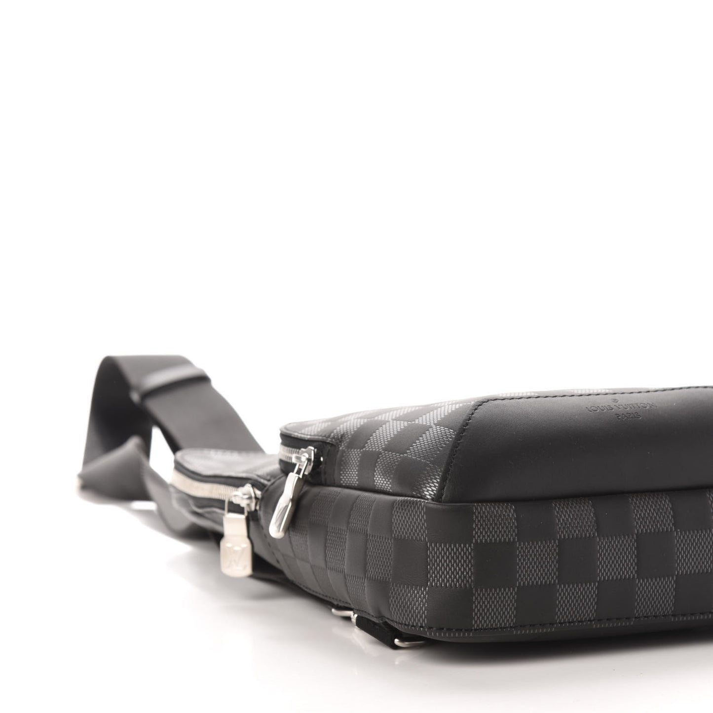 Damier Infini Avenue Sling Bag Onyx Silver