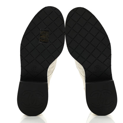 Chanel Pearly Calfskin Patent Calfskin Quilted Lace Up Boots 35 White Light Gray Black 5 of 9