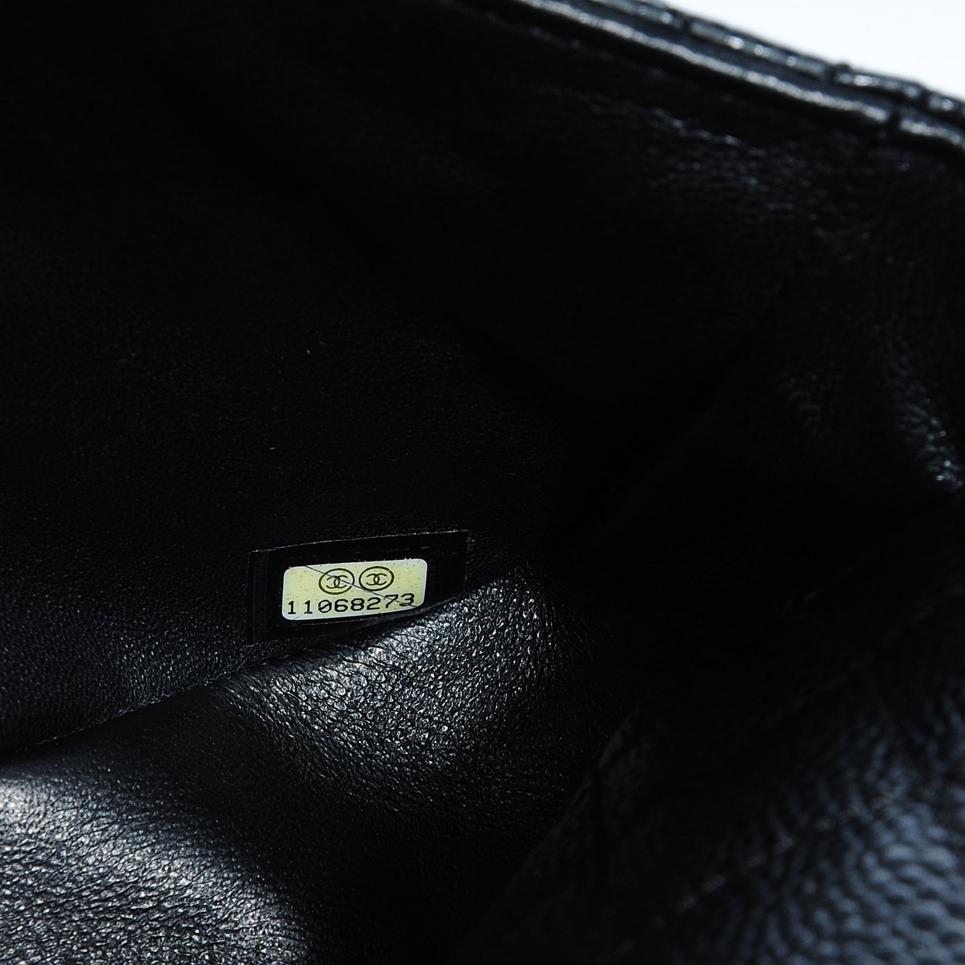Chanel Caviar East West Flap Black 7 of 8