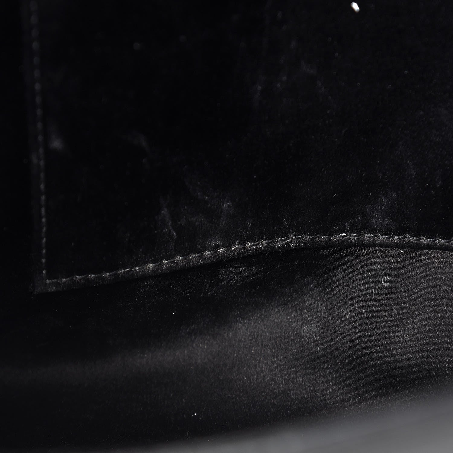 Saint Laurent Calfskin Monogram Large Belle De Jour Clutch Black 8 of 9