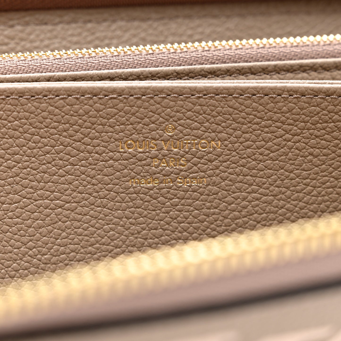Empreinte Monogram Giant Zippy Wallet Tourterelle Creme