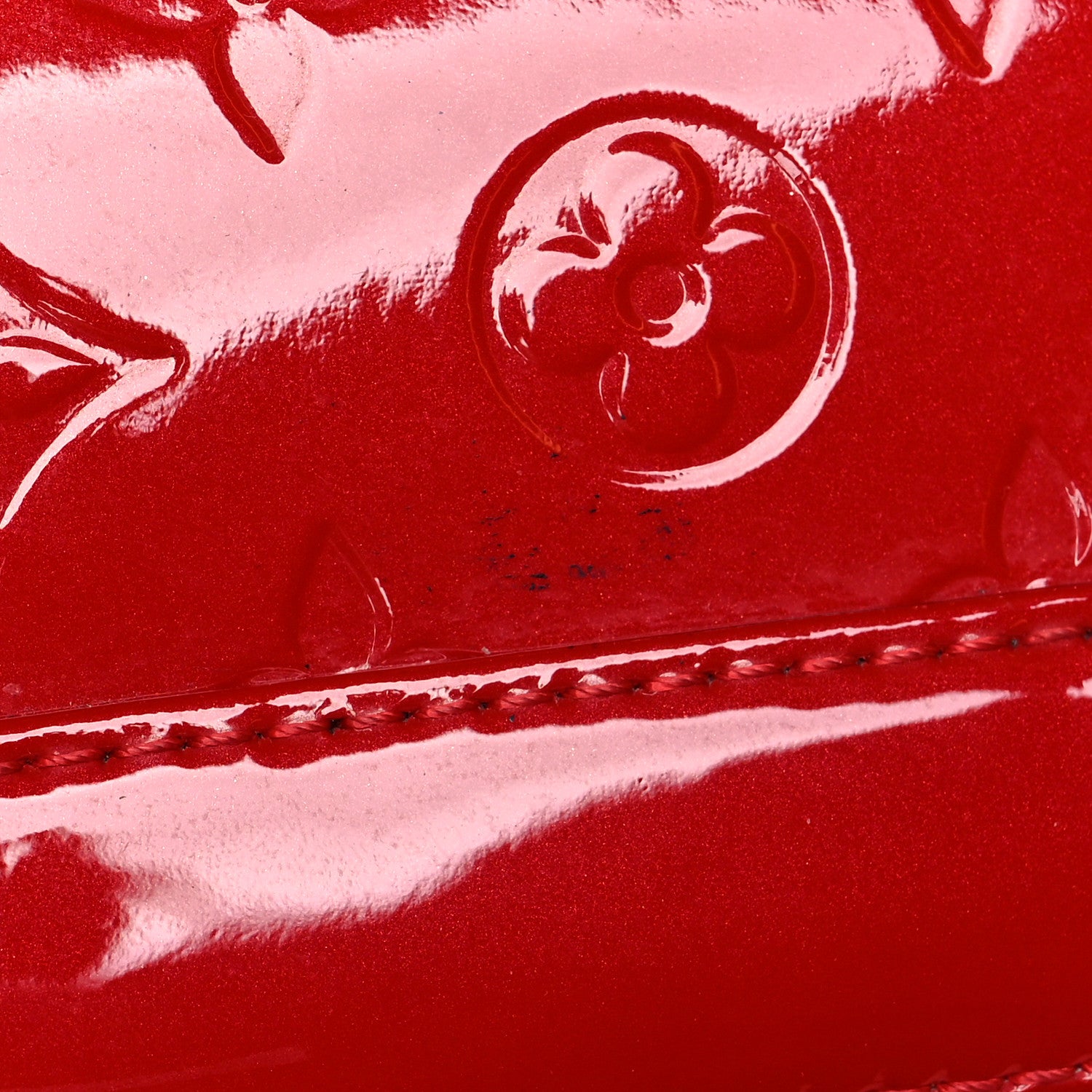 Louis Vuitton Vernis Alma PM Cherry 13 of 23