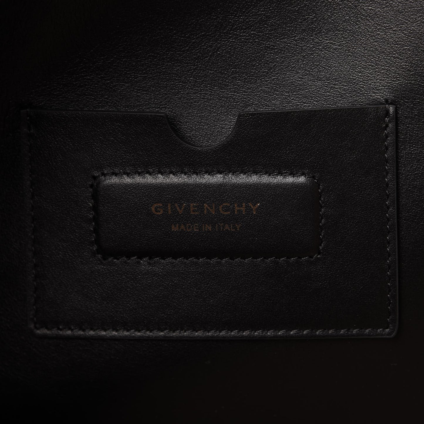 Smooth Calfskin Large Soft Antigona Black