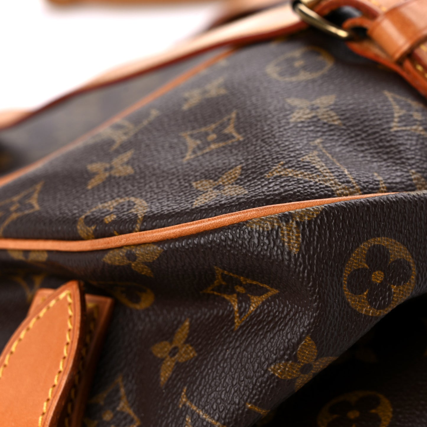 Monogram Saumur 43