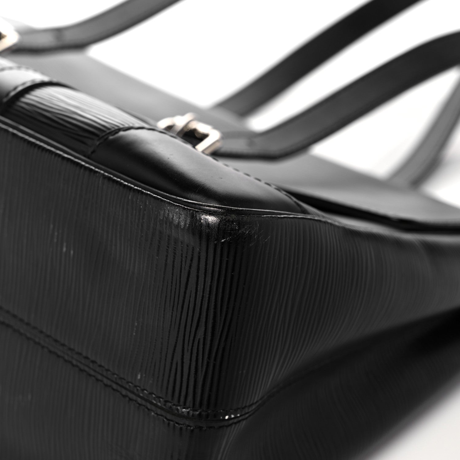 Louis Vuitton Epi Segur MM Black 9 of 25