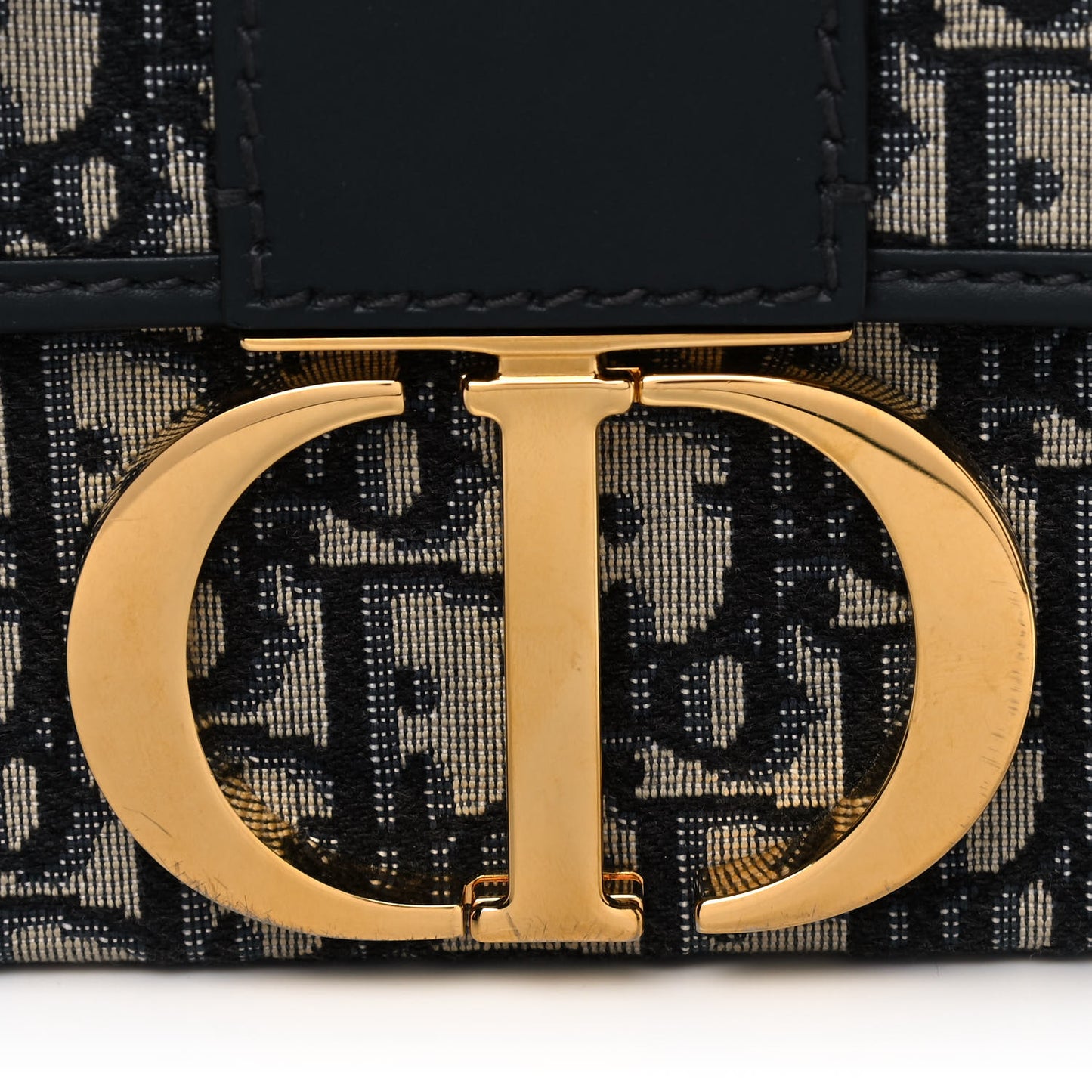 Oblique 30 Montaigne Box Bag Blue