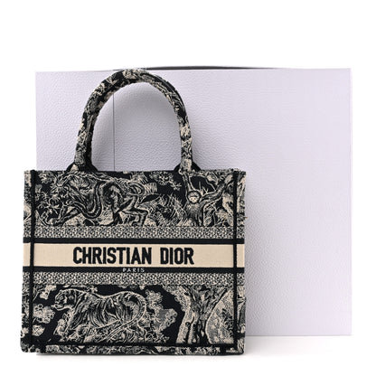 Christian Dior Canvas Embroidered Small Dioriviera Toile De Jouy Book Tote Blue 11 of 11