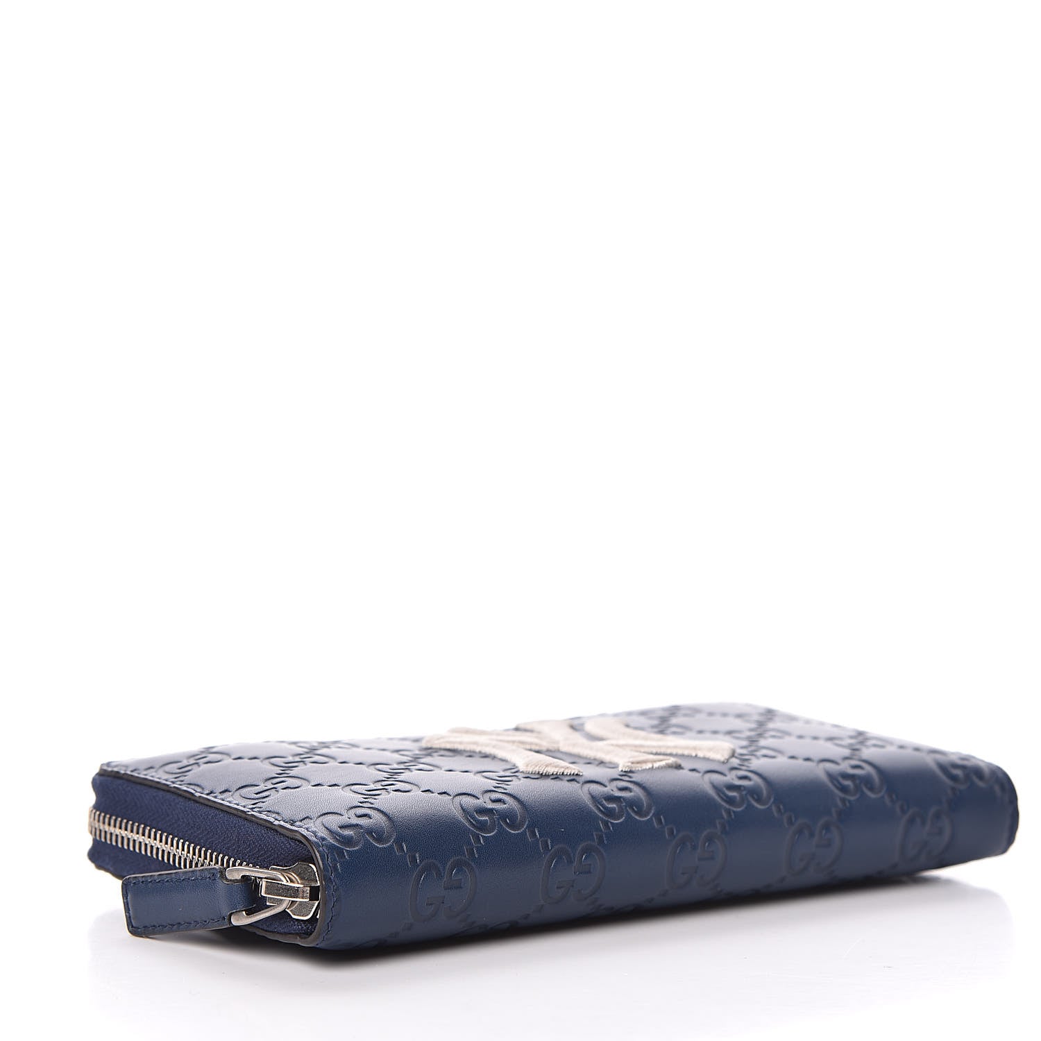 Gucci X MLB Guccissima Signature NY Yankees Embroidered Zip Around Wallet Royale Ivory 4 of 10