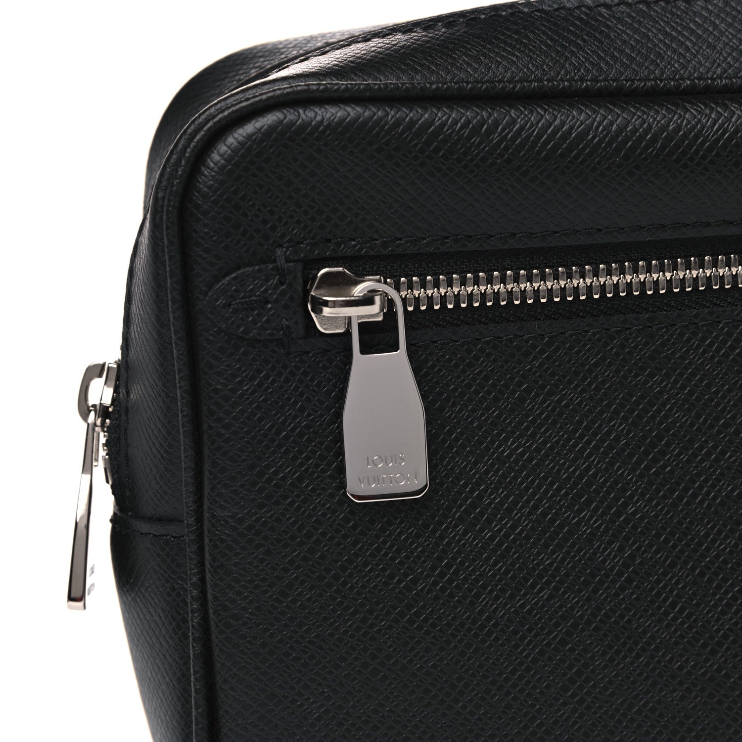 Louis Vuitton Taiga Kasai Clutch Black 6 of 8