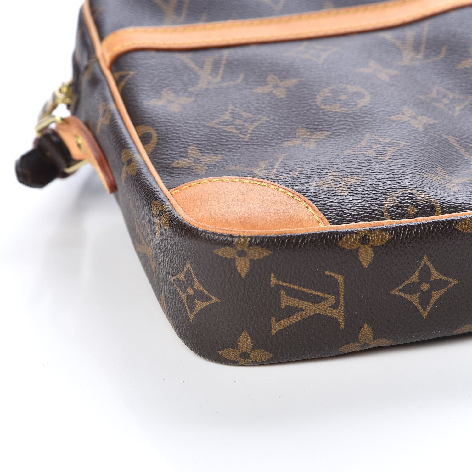 Louis Vuitton Monogram Danube 21 8 of 10
