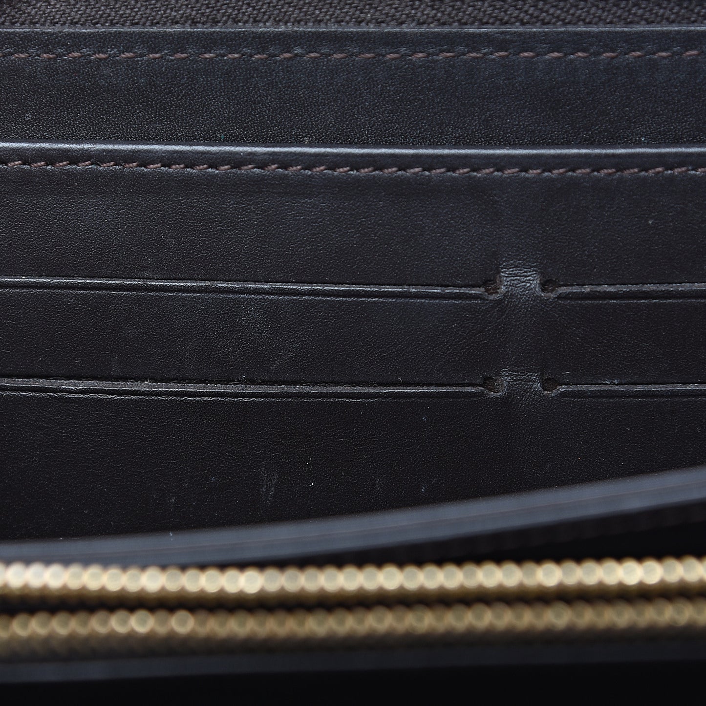 Vernis Zippy Wallet Terre D'Ombre