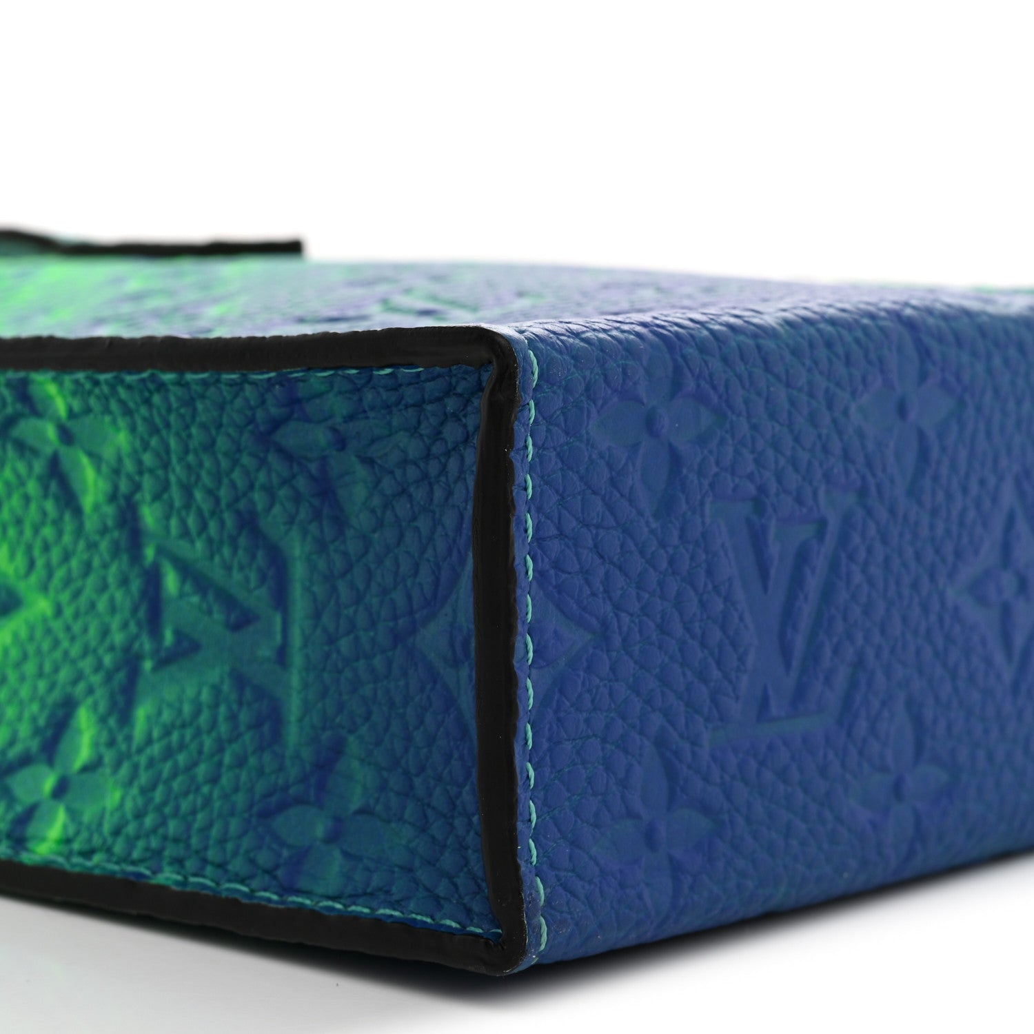 Louis Vuitton Taurillon Illusion Sac Plat XS Bleu Vert 8 of 9