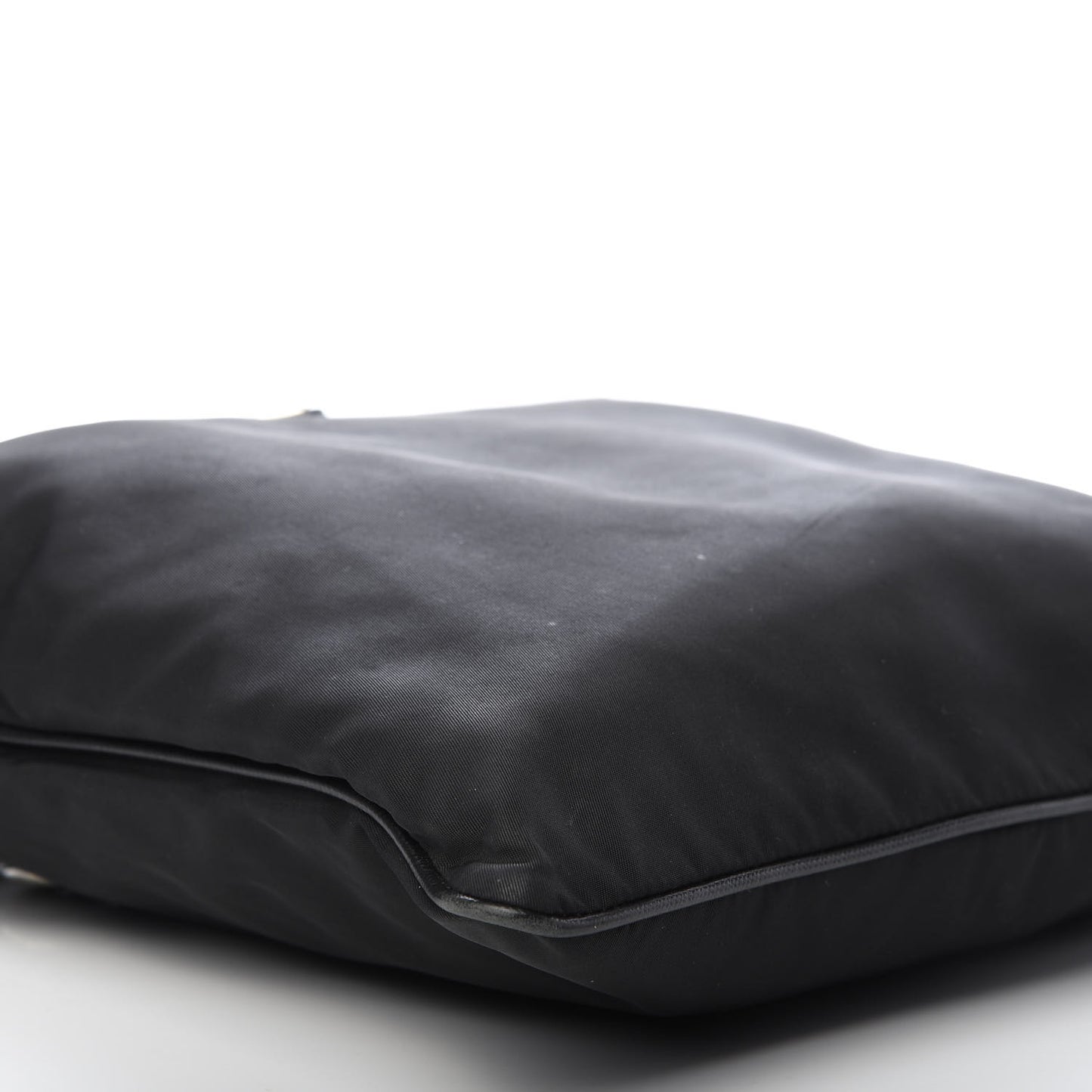 Tessuto Nylon Saffiano Flat Messenger Bag Black