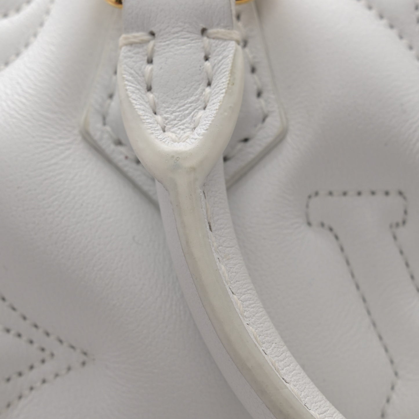 Calfskin Bubblegram Papillon BB Snow White
