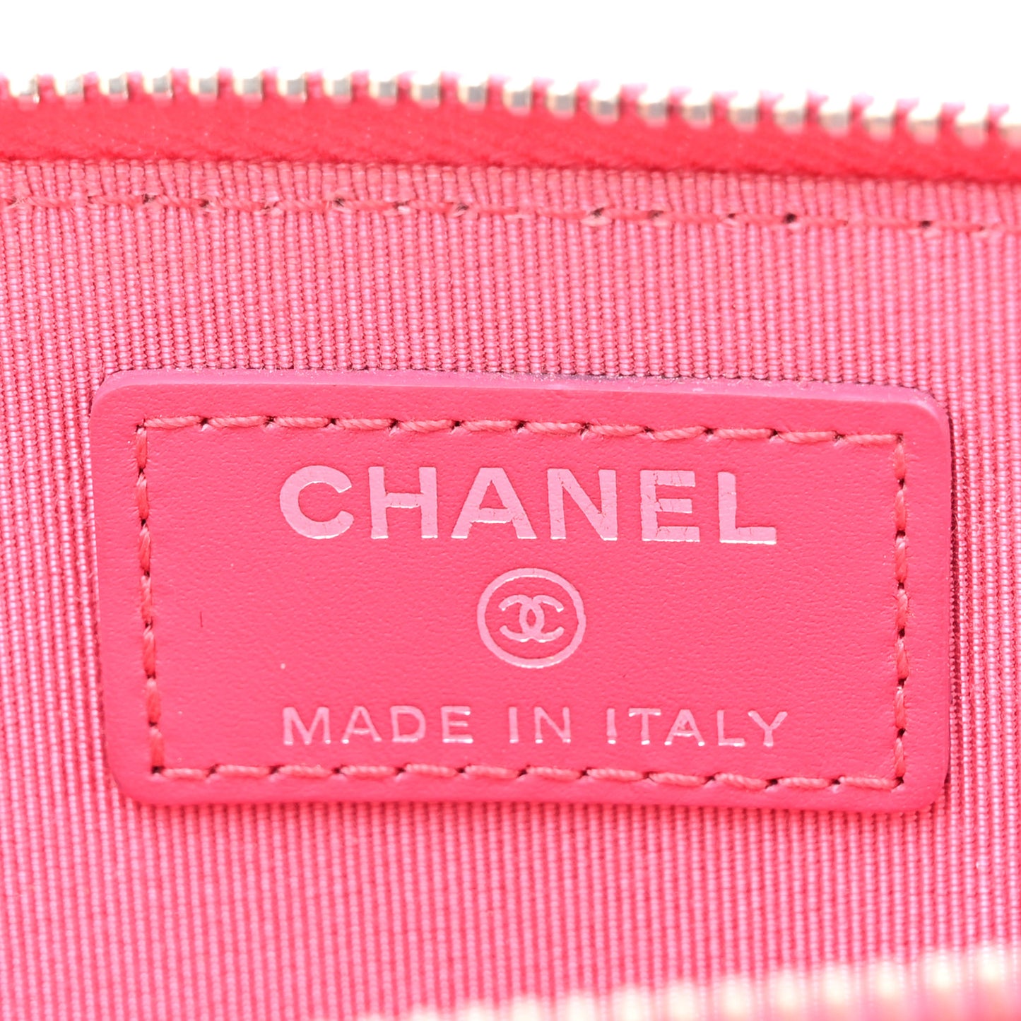 Patent Calfskin Quilted Zip Around Phone Holder Fuchsia