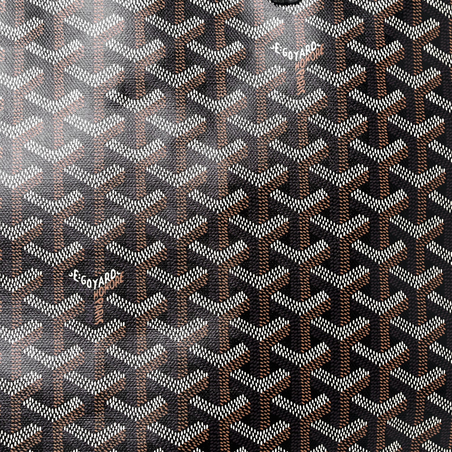 Goyardine Artois MM Black