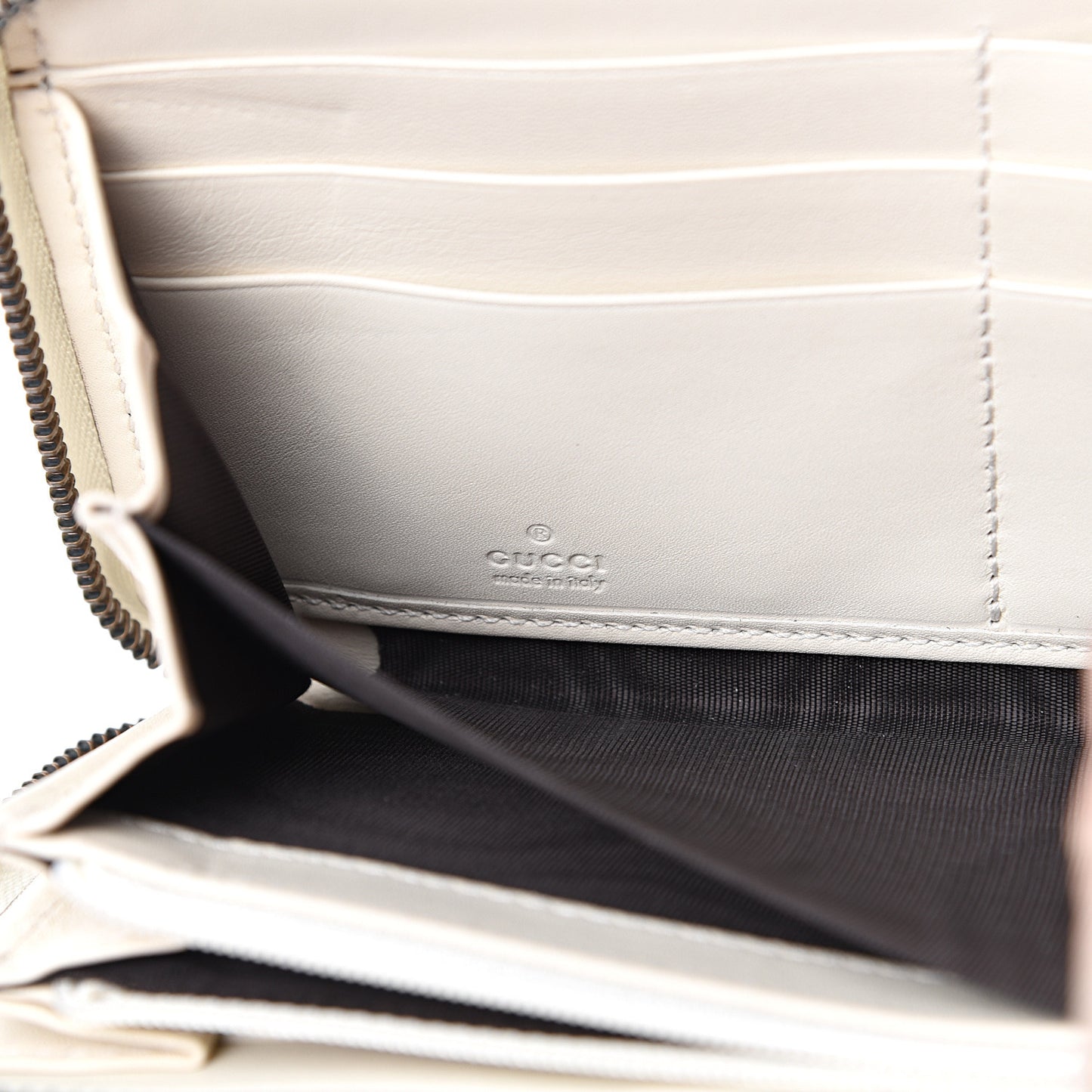 Calfskin Matelasse GG Marmont Zip Around Wallet White