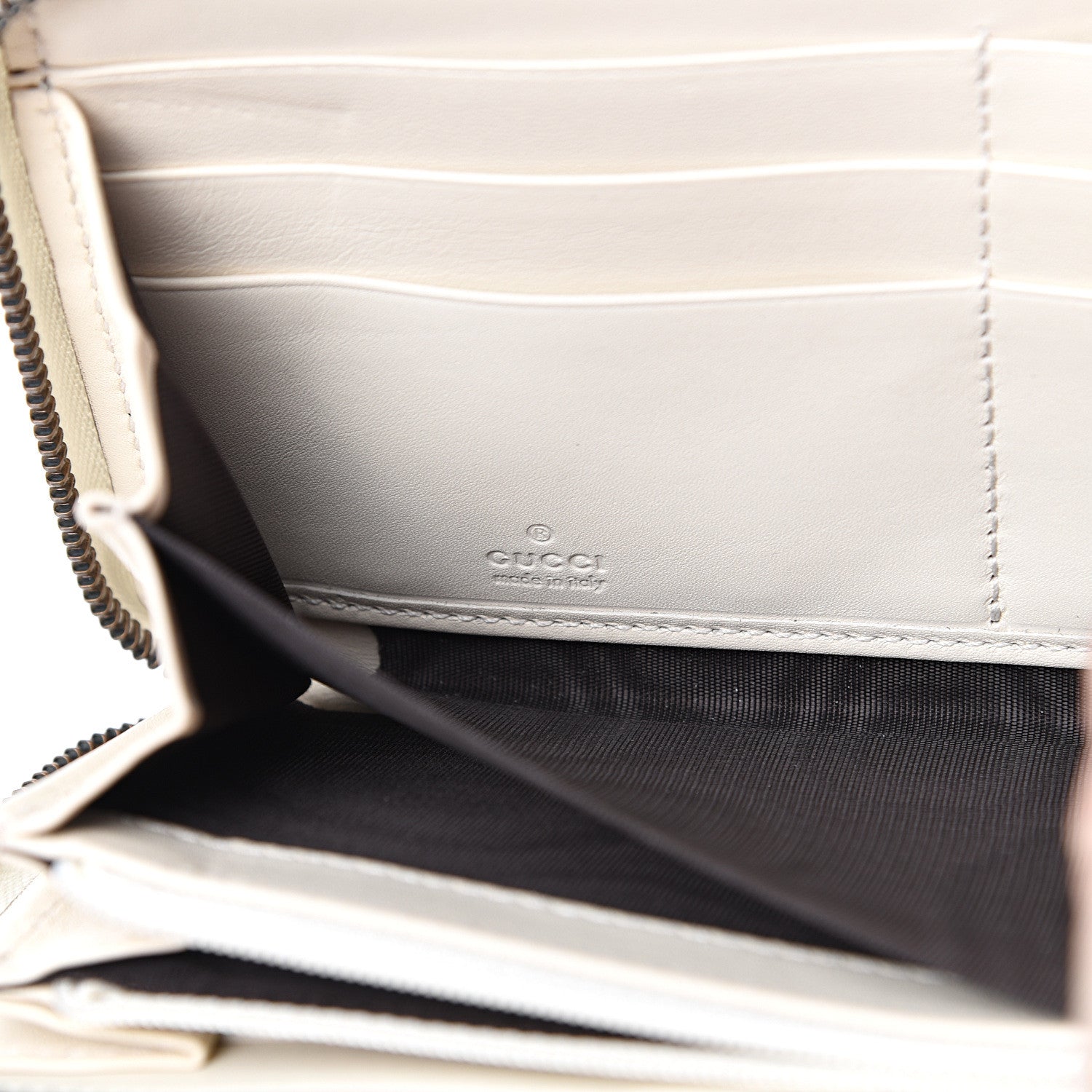 Gucci Calfskin Matelasse GG Marmont Zip Around Wallet White 5 of 7