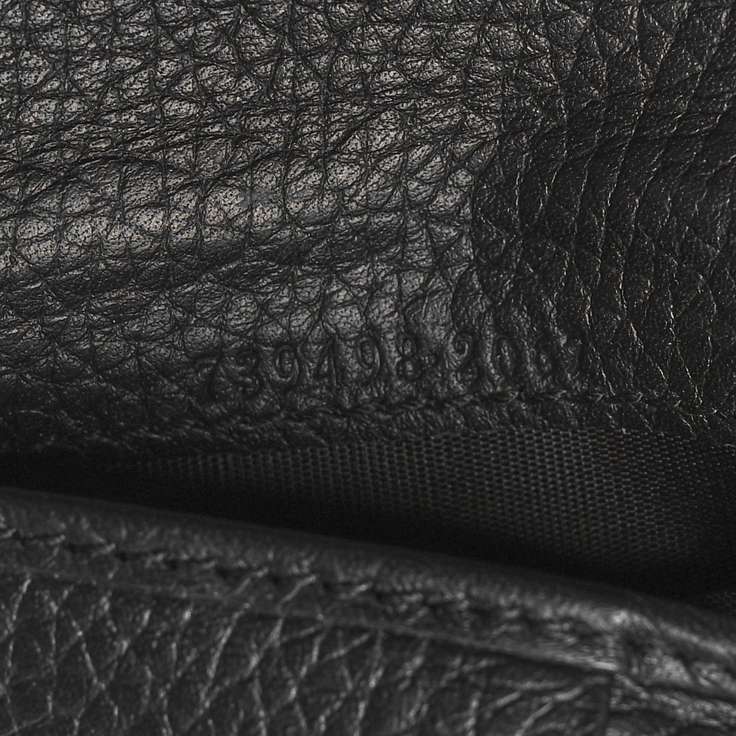 Piuma Calfskin Medium Bamboo Double G Wallet Black