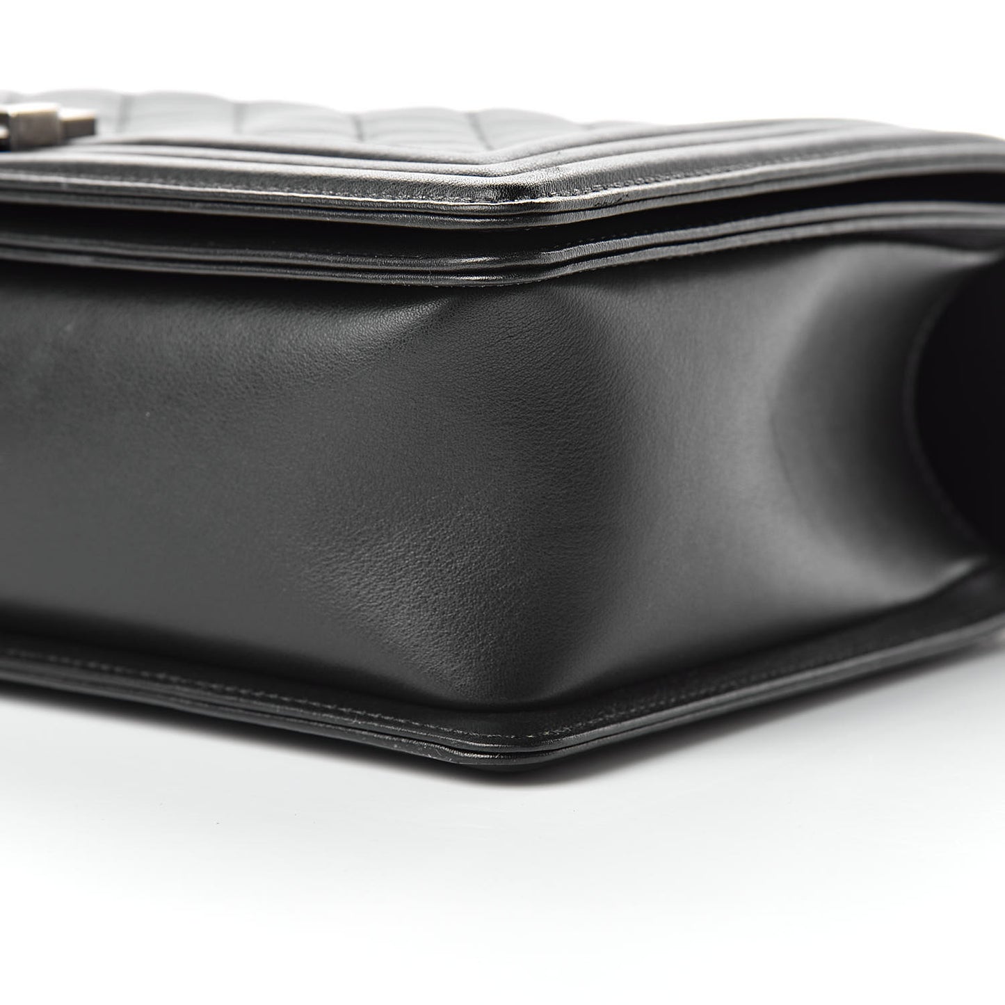 Lambskin Quilted New Medium Boy Flap Black