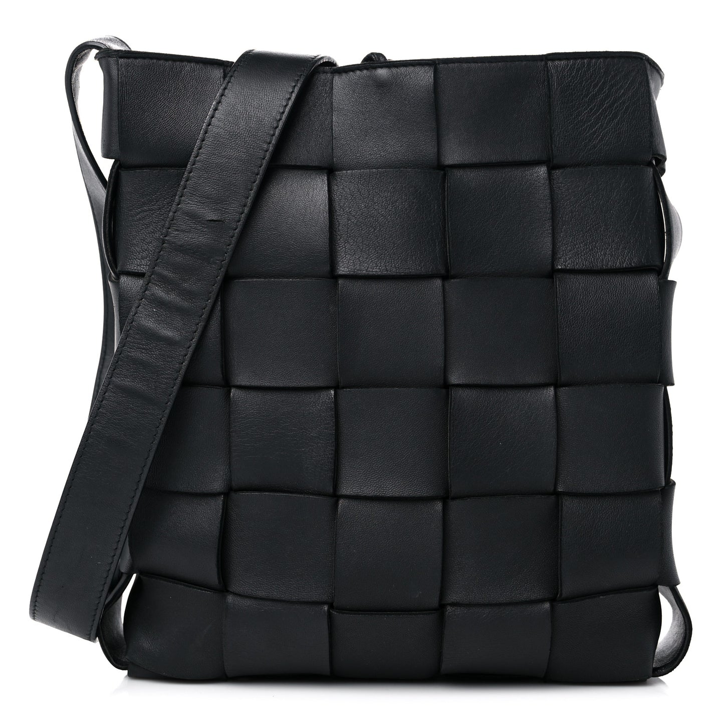 Lambskin Maxi Intrecciato Cassette Messenger Black