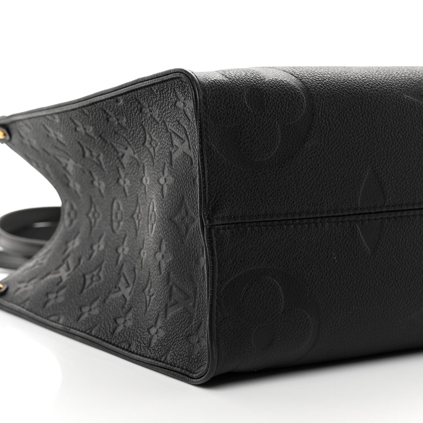 Empreinte Monogram Giant Onthego MM Black