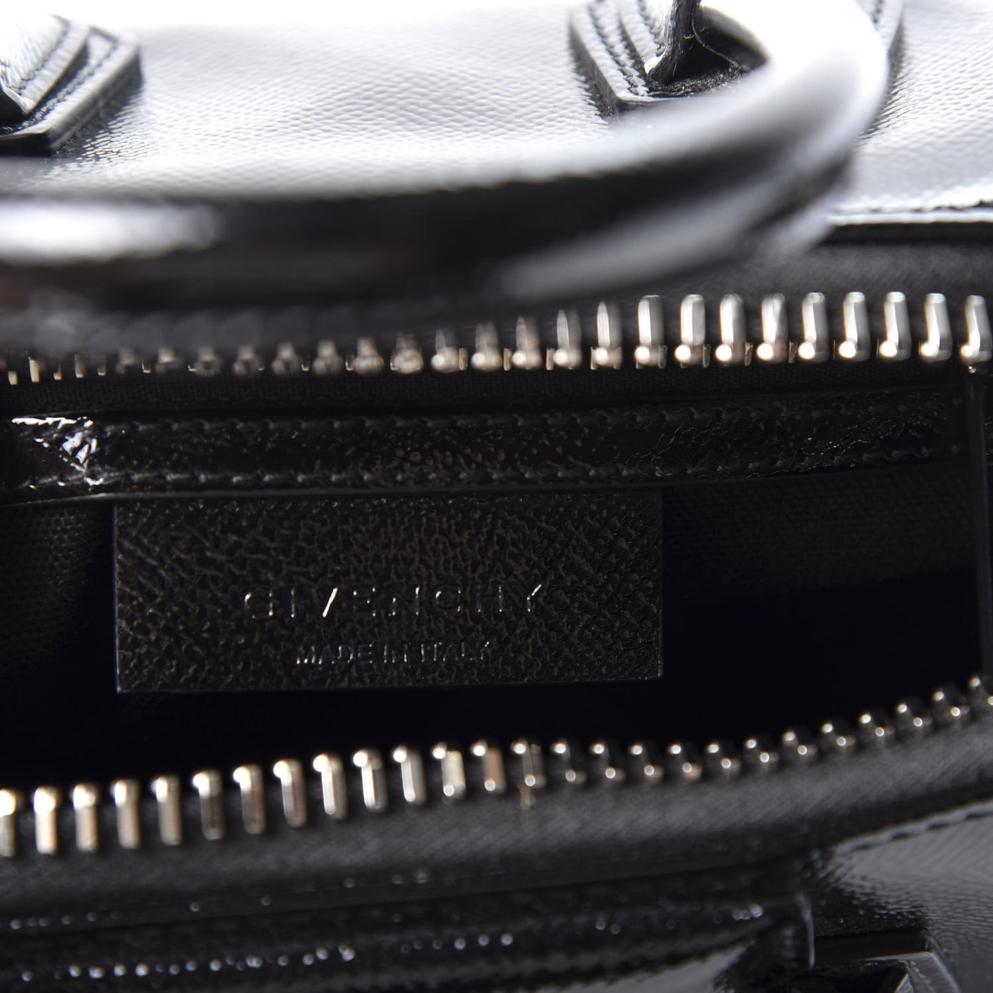 Textured Patent Calfskin Mini Antigona Black