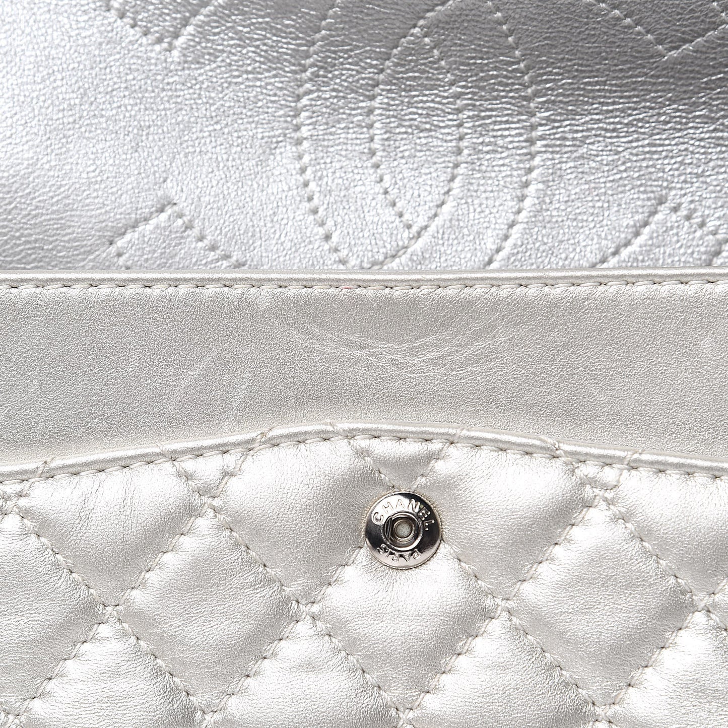 Metallic Aged Calfskin 2.55 Reissue 225 Flap Silver